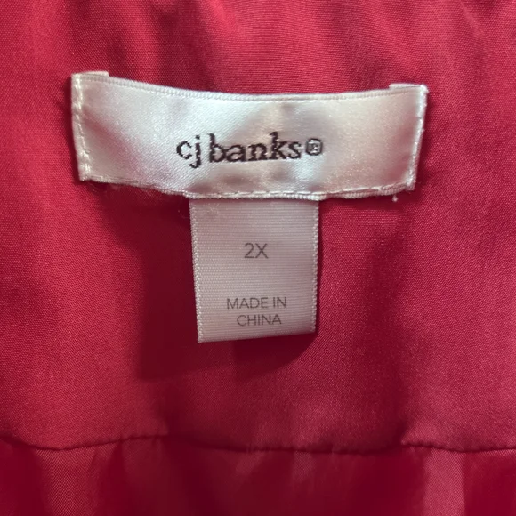 CJ Banks Women's Red Quilted Vest - Picture 3 of 5